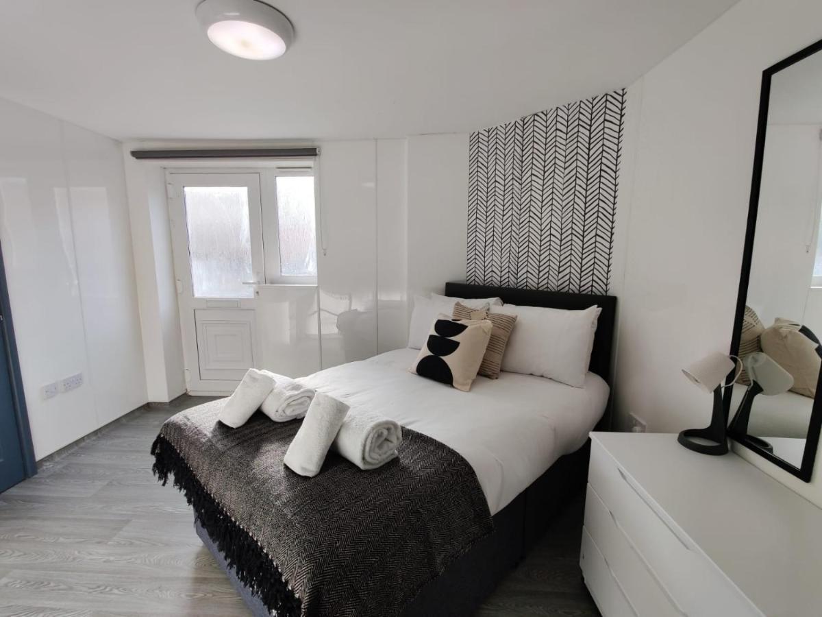 Double Ensuite Rooms Swansea Extérieur photo
