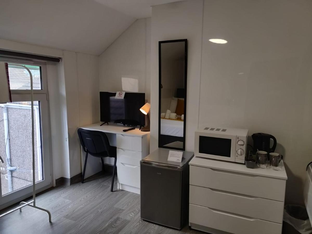 Double Ensuite Rooms Swansea Extérieur photo