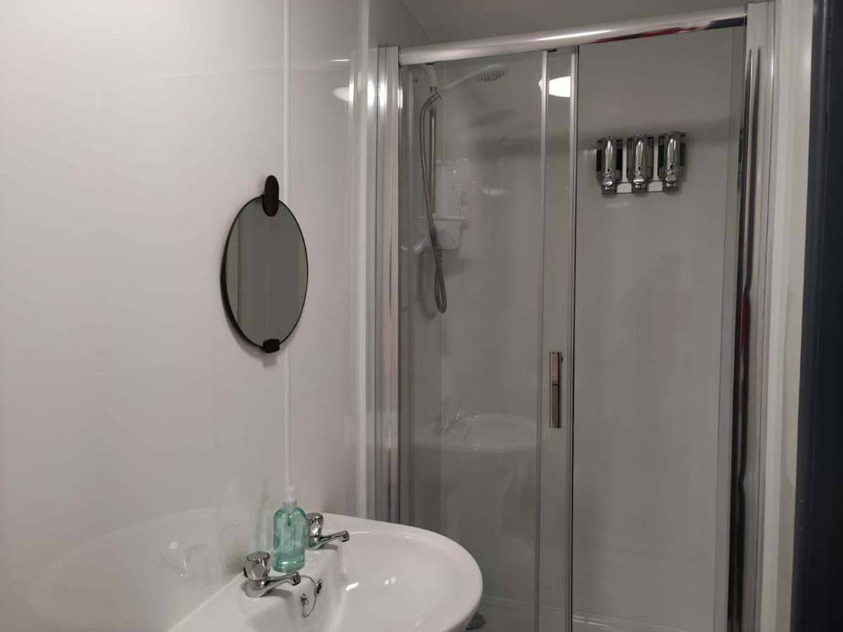 Double Ensuite Rooms Swansea Extérieur photo